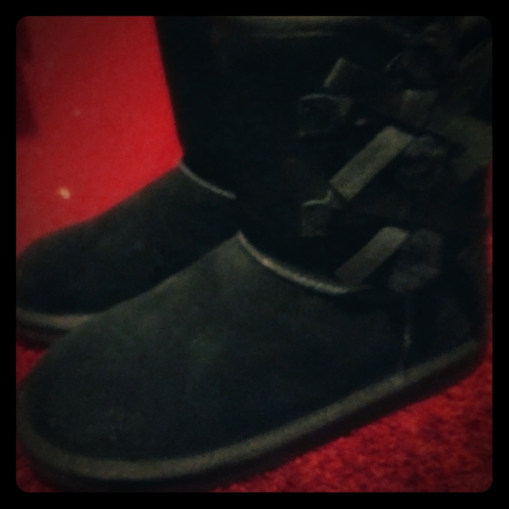 KOOLABURRA BY UGG BOOTS